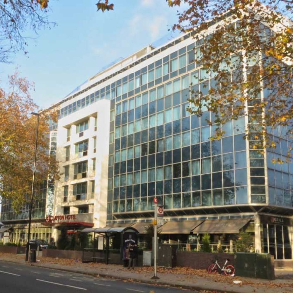 Clayton Hotel Chiswick front